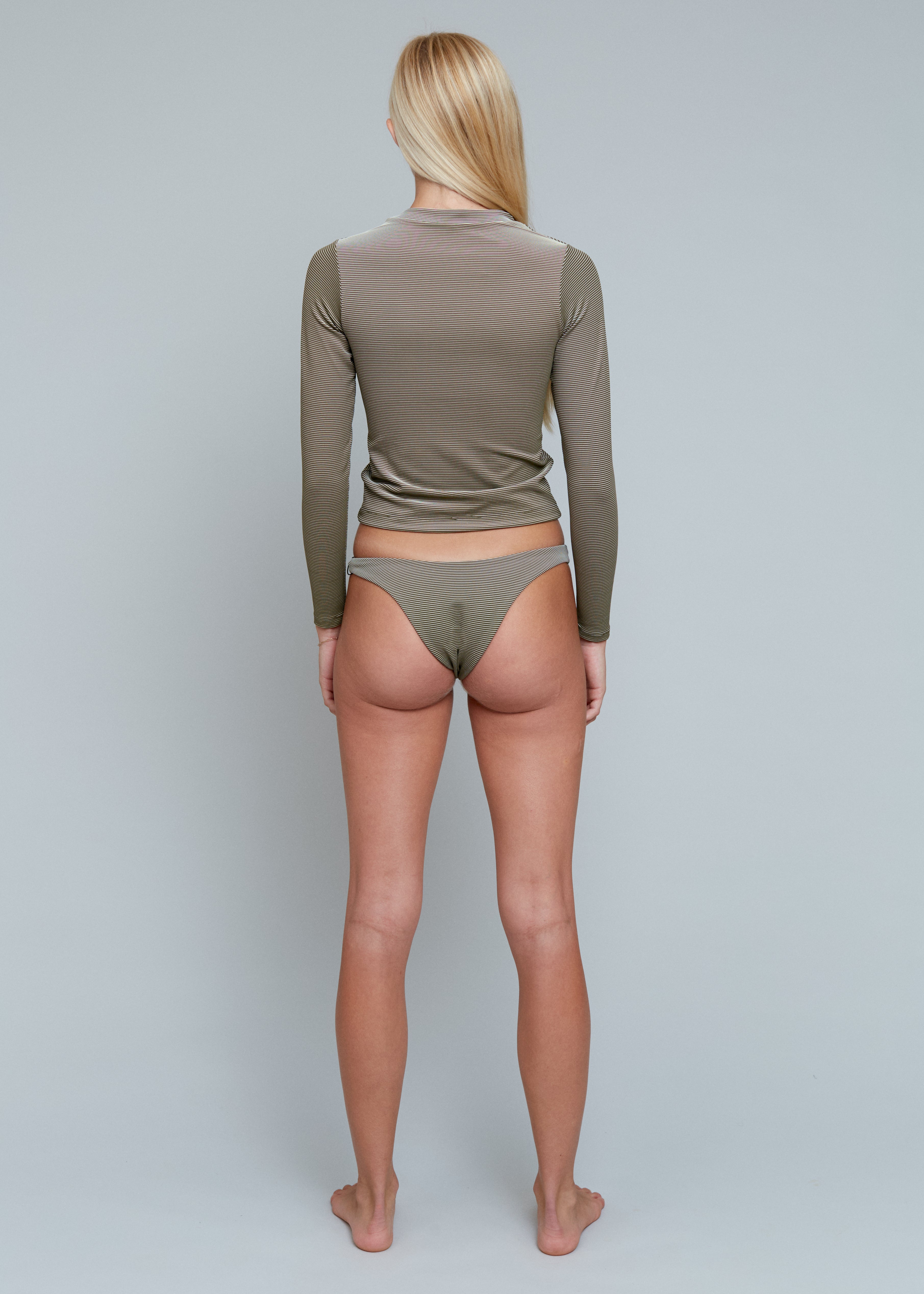 BOTTOM - RESORT 2026